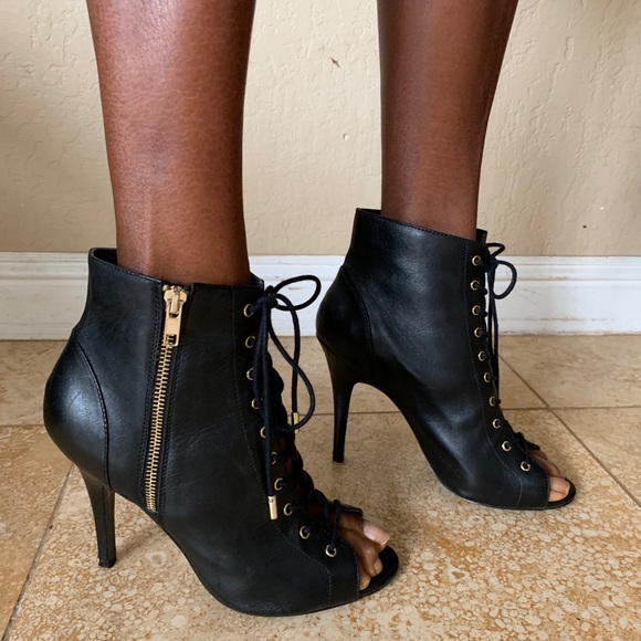 💥💥💥Black Leather Zip and Tie Booties💥💥💥 - Picture 1 of 8